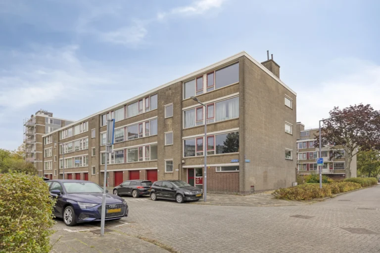 Zandkreek1443079awRotterdamNL-01